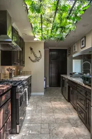 Long Beach Home W/Jacuzzi +15 min from Disneyland - Image 5