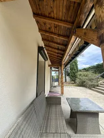 Warm house with large garden near Lyon - Image 4