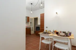 Elegant apartment in the setting of Siena - Image 2