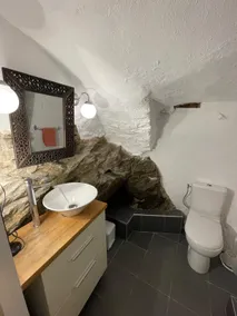 Charming vaulted studio • heart of a Corsican village - Image 5