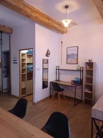 Renovated apartment in the heart of the village - Image 5