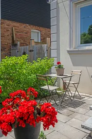 Cozy Home+ Backyard 20 mins from DT! - Image 4