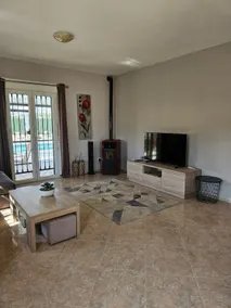Villa - Sleeps 4 - Pool - Patio - Parking - Image 4