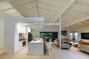 Pimelea Paradise - renovated beach house - Image 2