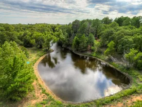 Sprawling Acres Family Ranch: Private Pond+Trails - Image 2