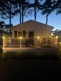 West OC cottage! 5 star! <1mi to Beach and Boards - Image 3