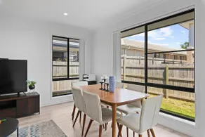 Gold Coast Oasis 4BR Villa in Coomera - Image 4