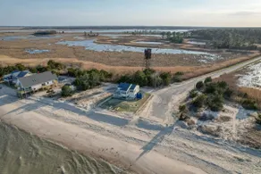 Beach home with great views. - Image 4