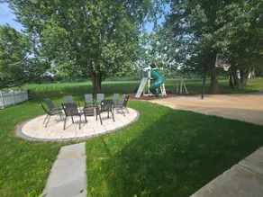 Starlit Oasis| Hottub|Swingset|Firepit|Fireplace - Image 2