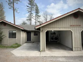 Prime location Yosemite Expedition by Casa Oso - Image 5