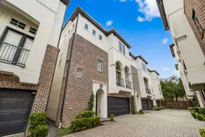 Tesla-Charger Luxury Home 5 beds - Image 2