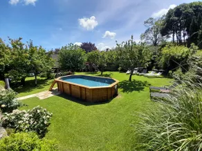 Leo's Romantic House - Image 5