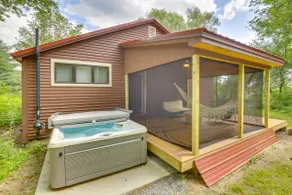 Gorgeous Sunday River Cabin w/ Saltwater Hot Tub! - Image 3