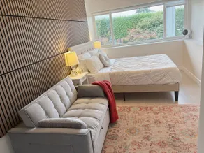 Bright & Private 3BR with 2 baths, 4 beds+1 sofa - Image 4