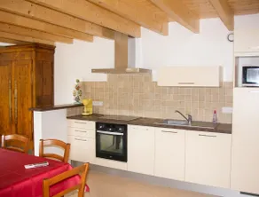 House in Botsorhel - Image 4