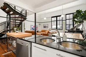Huge 3-Storey Luxe Penthouse | Event Friendly - Image 2