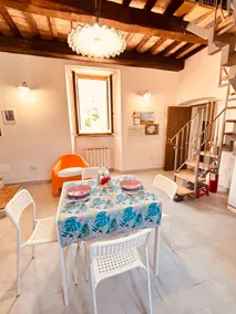 House in Umbria – Refuge in nature with terrace - Image 5