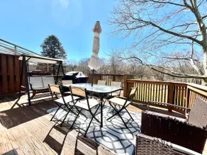 Contemporary 3BR: Patio, TV in each Room+Game Room - Image 3