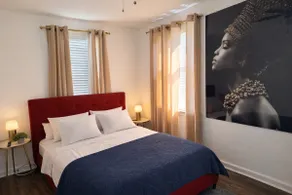 Sunny Riverside Stay • Near Dining • Sleeps 6 - Image 5