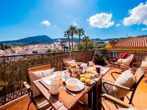 Mirador Panoramic Penthouse with Mountain Views - Image 4