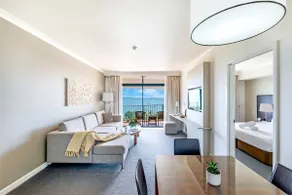 Harbourfront Living with Views to Write Home About - Image 2