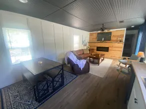 S + W's Guest (entire) House - Image 2