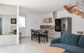 Lovely home in Canihuel with heated swimming pool - Image 4