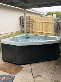 Modern Escape w/ Hot Tub Near Fort Hood - Image 2
