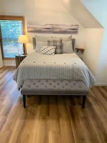 Perfect for Two! The Loft at Oak Hill in Fairview - Image 2