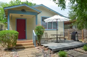 Relax in an Executive Studio Guesthouse - Image 2