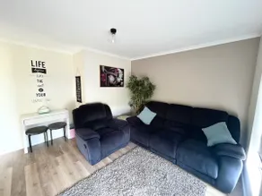 Towncrackers Guest house - Image 3