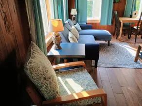 Randi's Blue Cabin in Grand Mere - Image 4