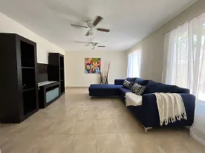 Spacious and Secure House with AC in the Bedrooms, Private Community - Image 4
