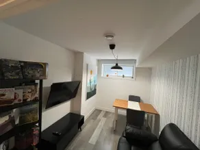Exquisite Black&White Themed Suite - Image 4