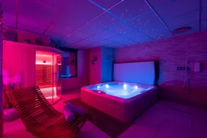 Romantic loft / Jacuzzi & cocooning – Toulouse - Image 4
