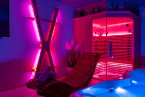 Romantic loft / Jacuzzi & cocooning – Toulouse - Image 2