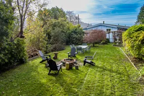 Humble Home: Hot Tub, Camp Fire, Cozy & Fun! - Image 4
