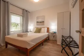 3BR Family Home | Free Parking | Near Lake - Image 5