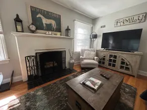 Vintage bungalow in historic Glenside neighborhood - Image 3
