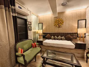Sufiyana Malviya Nagar - Image 4