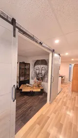 2 bedrooms, 10 minutes to downtown, quiet + free parking - Image 3