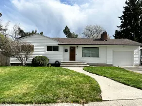 Spacious Home for the Whole Family! - Image 2