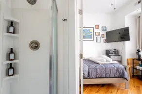 Walk to Carytown | Private Bedroom Next to VMFA - Image 5