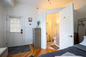 Walk to Carytown | Private Bedroom Next to VMFA - Image 4
