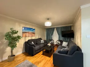 Beautiful house 4 bedroom 2 Bathroom, Free Parking - Image 2