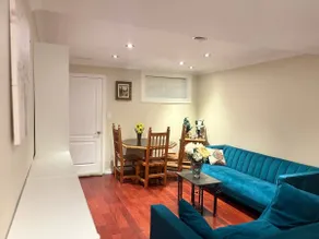 Beautiful house 4 bedroom 2 Bathroom, Free Parking - Image 4