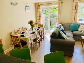 Comfy Cornish house with a short walk to the beach - Image 5
