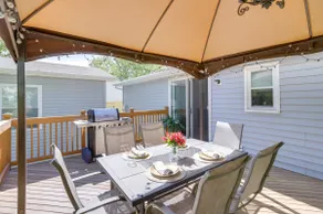 Three Oaks Home w/ Guest House - 8 Mi to Beach! - Image 2