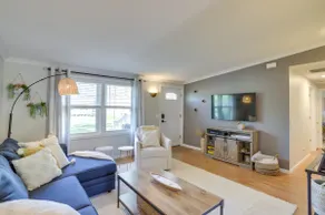 Three Oaks Home w/ Guest House - 8 Mi to Beach! - Image 3