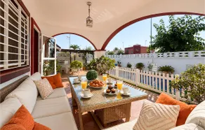 Waterfront home in Pilar de la Horadada - Image 2